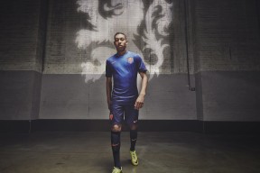2026世界杯分组名单-跨时空双线对决，德布劳内激战篮网30分钟，Ning战术博弈胜负难料